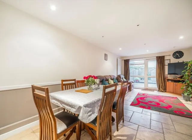 Deepwell Close, Isleworth, TW7, photo 3