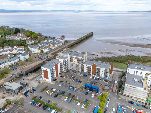 Newfoundland Way, Portishead, BS20, photo 1