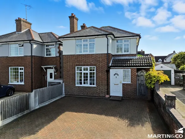 Maldon Road, Great Baddow, Chelmsford, photo 1