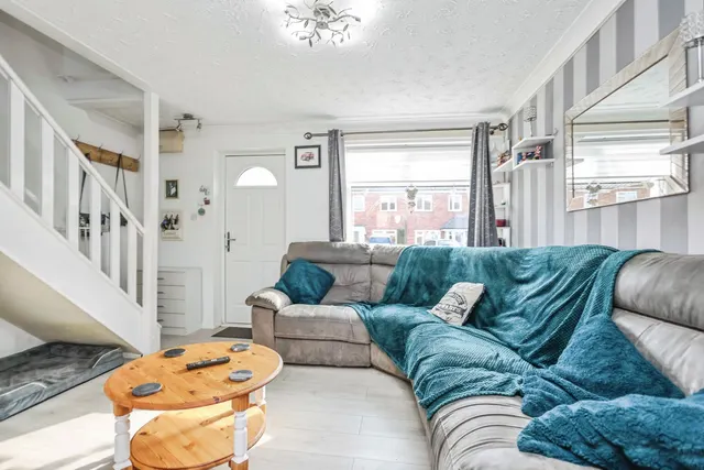 Photo 2 — Cranhill Close, Solihull