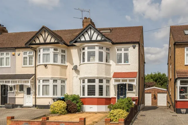 Ladysmith Road, Enfield, photo 1