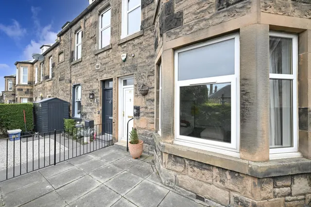 Lochend Road, Edinburgh, EH6, photo 1