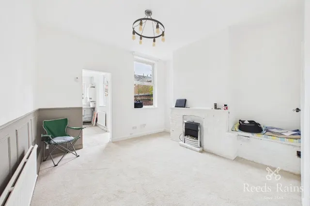 Courthill Street, Offerton, SK1, photo 3