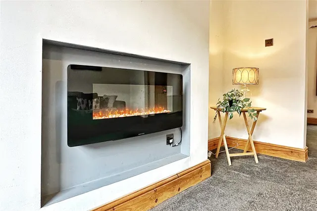 Queen Street, Ashton-under-Lyne, OL6, photo 2