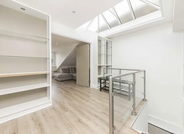 Elsham Road, Brook Green, W14, photo 2