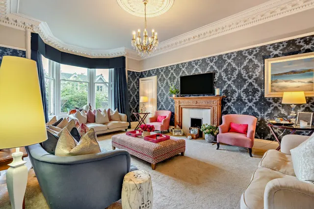 Photo 3 — Ravelston Park, Edinburgh, Midlothian, EH4 3DX