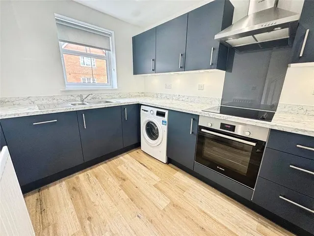 Knighton Grove, Keresley End, CV7, photo 2