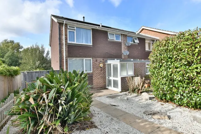 Allenview Road, Wimborne, BH21, photo 1
