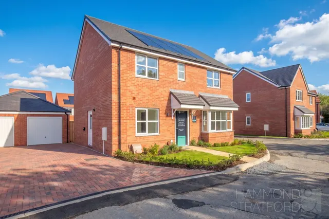 Foxglove Drive, Cringleford, photo 1