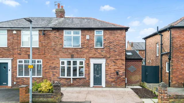 Charles Street, Leigh, Leigh, WN7 1HD, photo 1