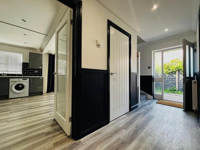 Photo 3 — Barbe Baker Avenue, West End, Southampton, Hampshire, SO30 3RJ
