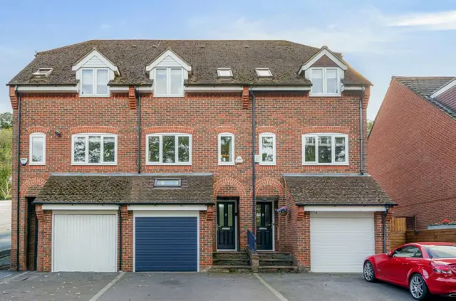 Kingsmead Road, High Wycombe, HP11, photo 1