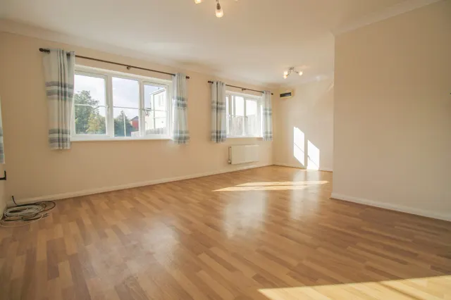 Reading Road South, Fleet, GU52, photo 2