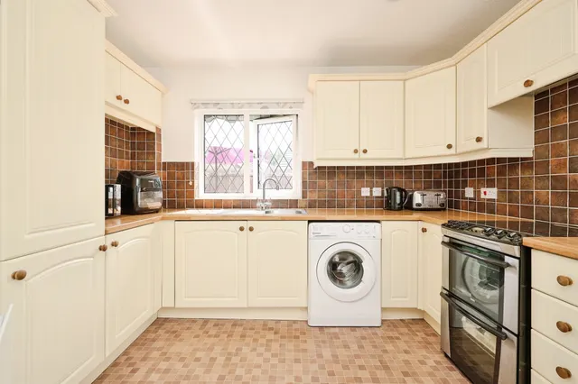 Petts Close, Wisbech, PE13, photo 2