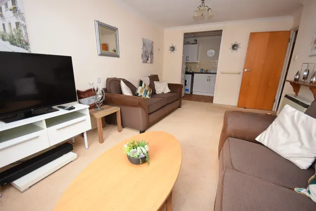 Balmoral Court Springfield Road, Chelmsford, CM2, photo 3