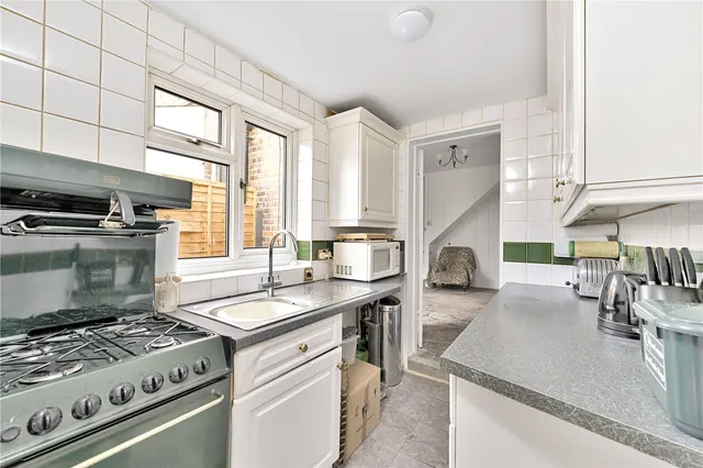 Photo 2 — Radnor Gardens, Twickenham, TW1 4NA