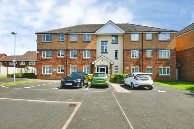 Tudor Close, Sutton Coldfield, photo 1