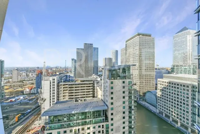 Hampton Tower, South Quay Plaza, E14, photo 2