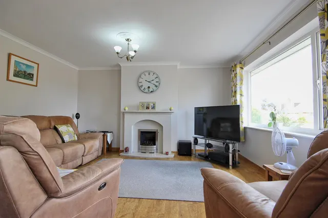 Photo 2 — Cawood Drive, Skirlaugh