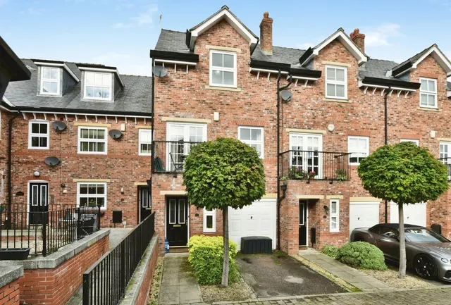 Arnolds Yard, Altrincham, WA14, photo 1