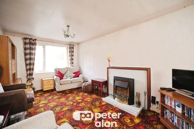 Tudor Road, Monmouth, NP25, photo 2