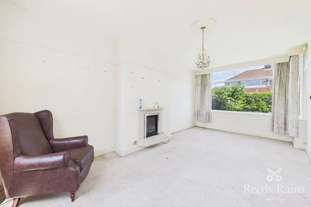Photo 3 — Bossington Close, Offerton, Cheshire, SK2
