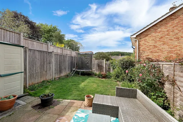 Windmill Drive, Reigate, RH2, photo 3