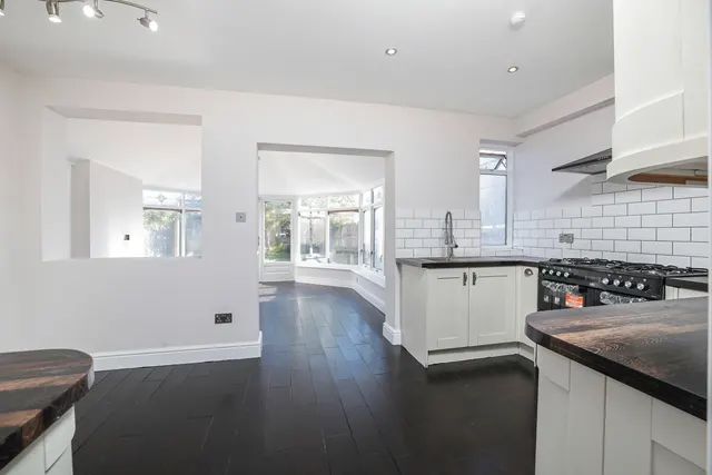 Beverley Road, Ruislip Manor Fees Apply, HA4, photo 1