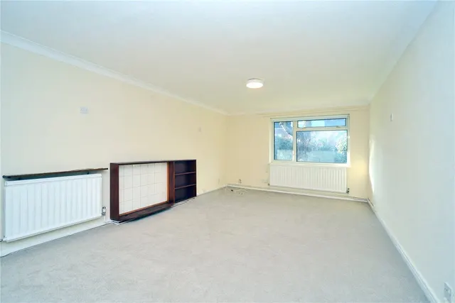 Photo 2 — Woodmansterne Lane, Banstead, Surrey, SM7