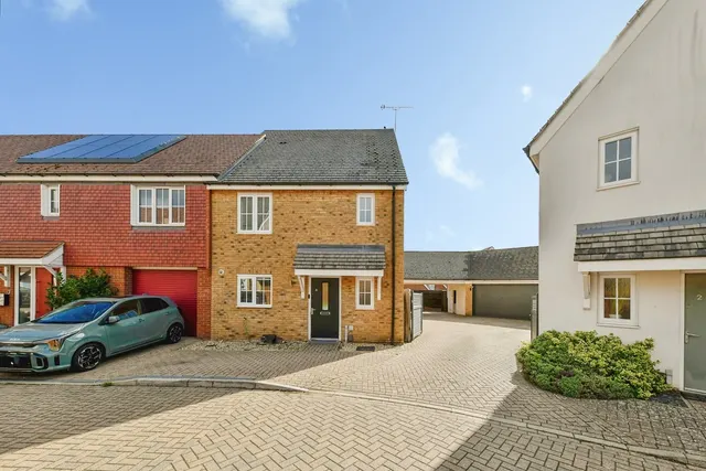 Six Bells Lane, Stevenage, SG2, photo 1