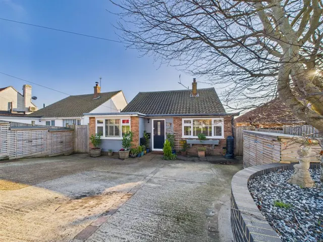 Wicklands Avenue, Saltdean, BN2, photo 1