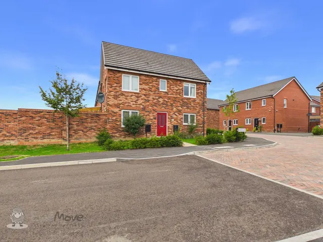Quartz Close, Newhall, DE11, photo 2