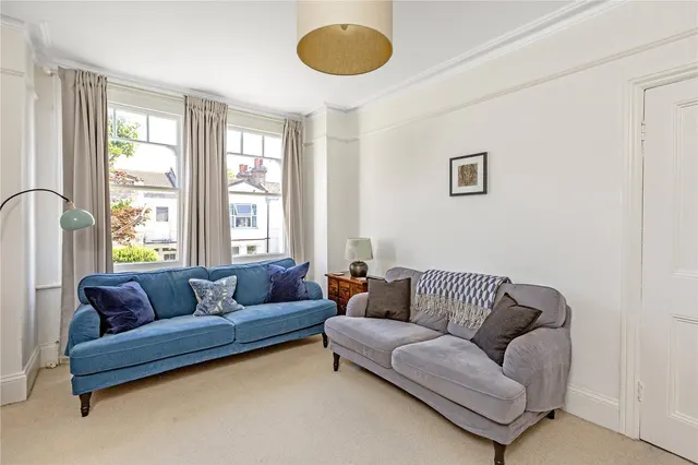 Mantilla Road, London, SW17, photo 2