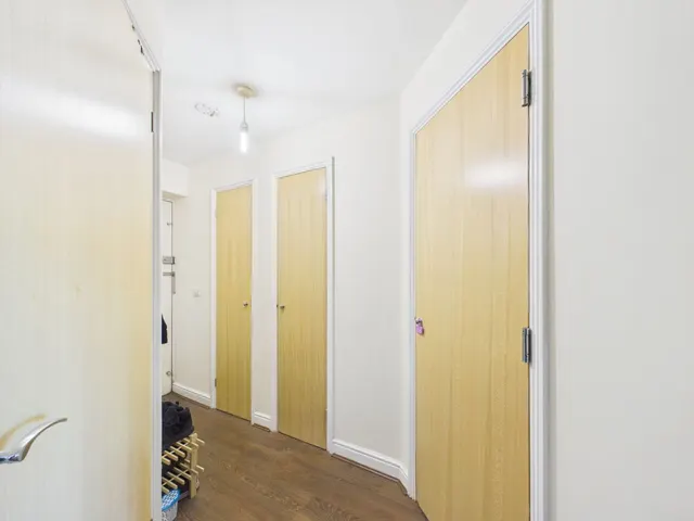 Cline Road, London, N11, photo 3