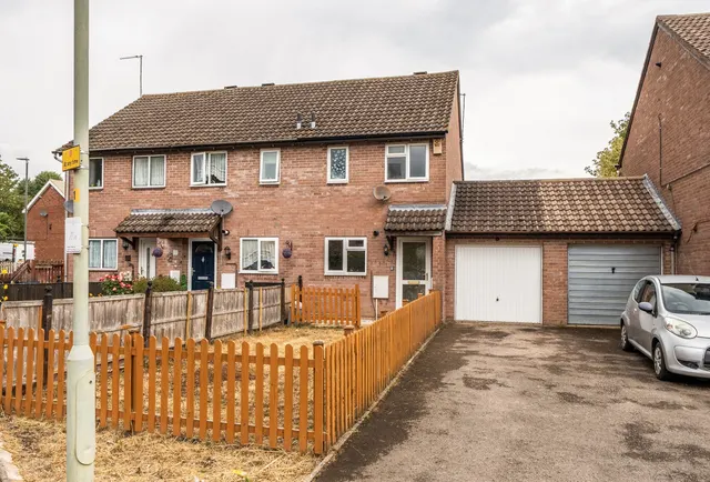 Coventry Close, Tewkesbury, GL20 5HR, photo 1