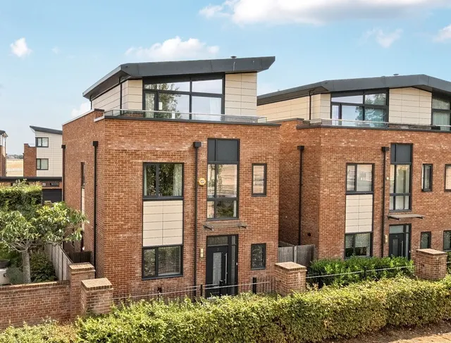 Teeton Mill Place, Newbury, RG14, photo 1