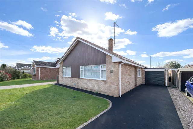 Godiva Crescent, Bourne, PE10, photo 1