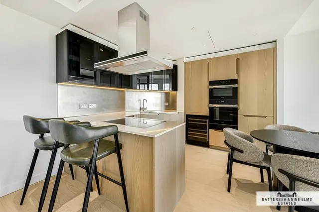 Nine Elms Lane, SW8, photo 2