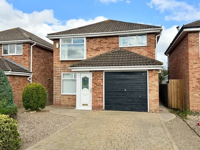 Beechwood Avenue, Stokesley, photo 1