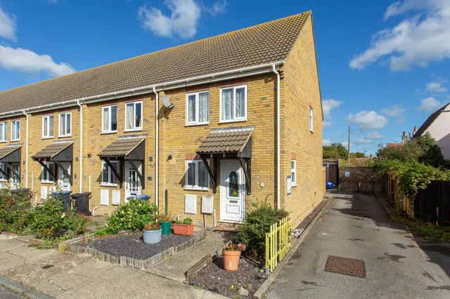 Suffolk Street, Whitstable, CT5, photo 1