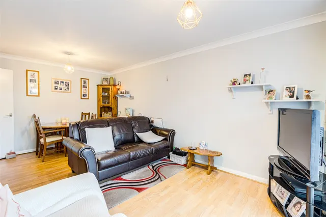 Rogate Road, Offington, BN13, photo 2
