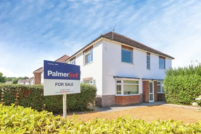 Longbarrow Close, Queens Park, BH8, photo 1
