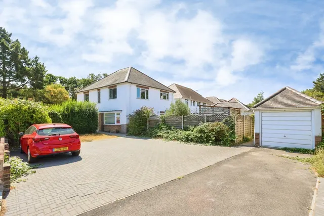 Longbarrow Close, Queens Park, BH8, photo 2