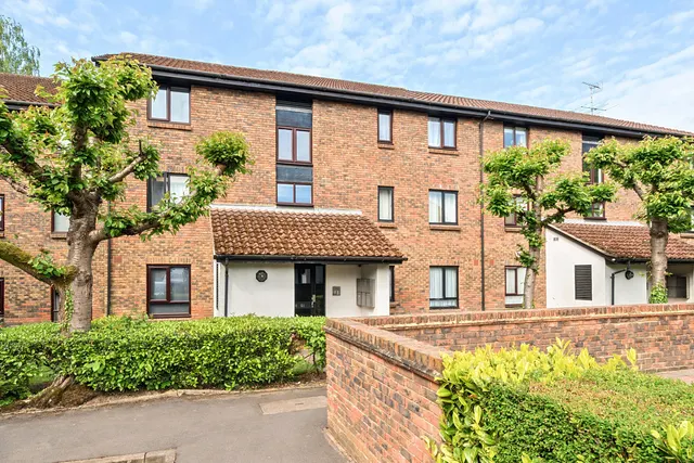 Talman Grove, Stanmore, HA7, photo 1