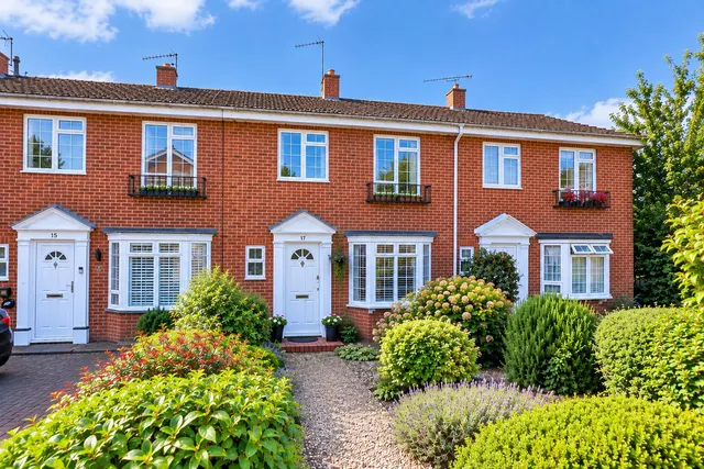 Wynbury Drive, High Wycombe, HP13, photo 1