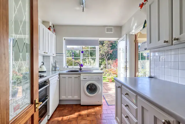 Wynbury Drive, High Wycombe, HP13, photo 3