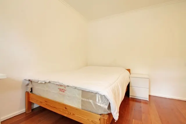 Photo 2 — Queen of Denmark Court Surrey Quays, SE16 7TB