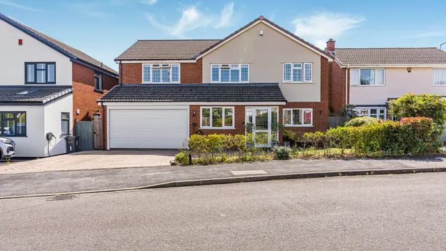 Loxley Road, Sutton Coldfield, Sutton Coldfield, B75 5NY, photo 1