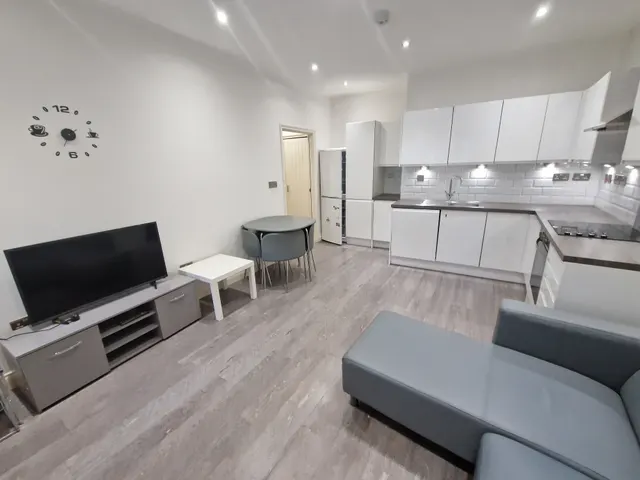 Hatters Court, LU1, photo 3