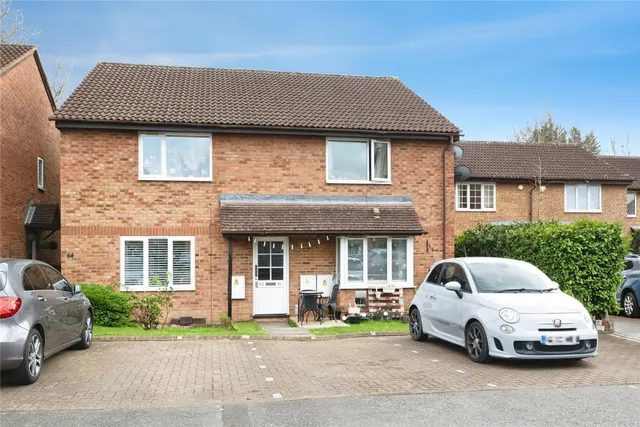 Moor Pond Close, Bicester, Oxfordshire, OX26, photo 1